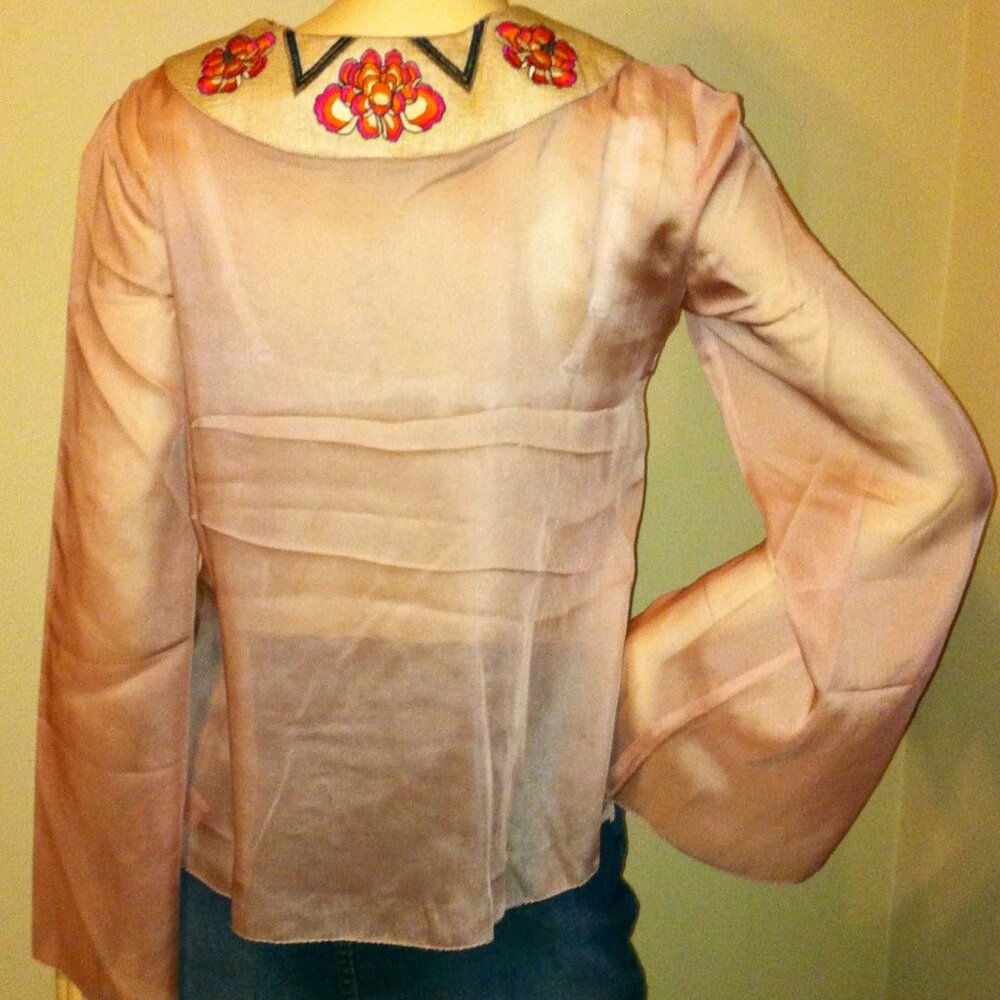 New Odd Molly Powder 100% Silk Blouse Size1 (Small) & Size 4 (X-Large) - Picture 11 of 11